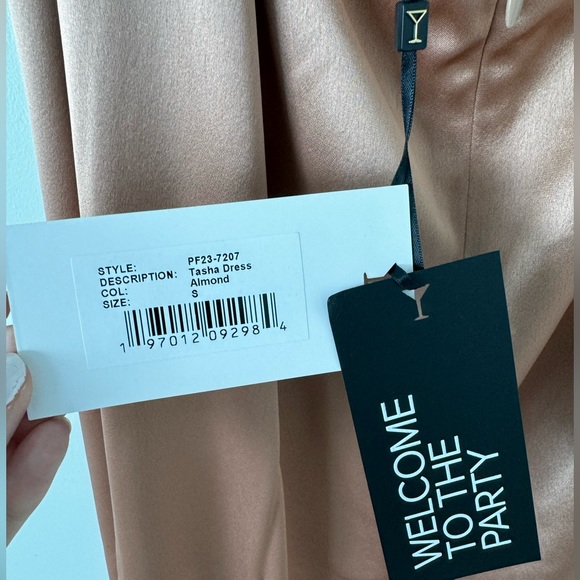 NWT Retrofête TASHA DRESS - Picture 9 of 9